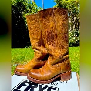 Distressed FRYE boots! Sz5.5. Only worm a handful of times. Handcrafted leather.